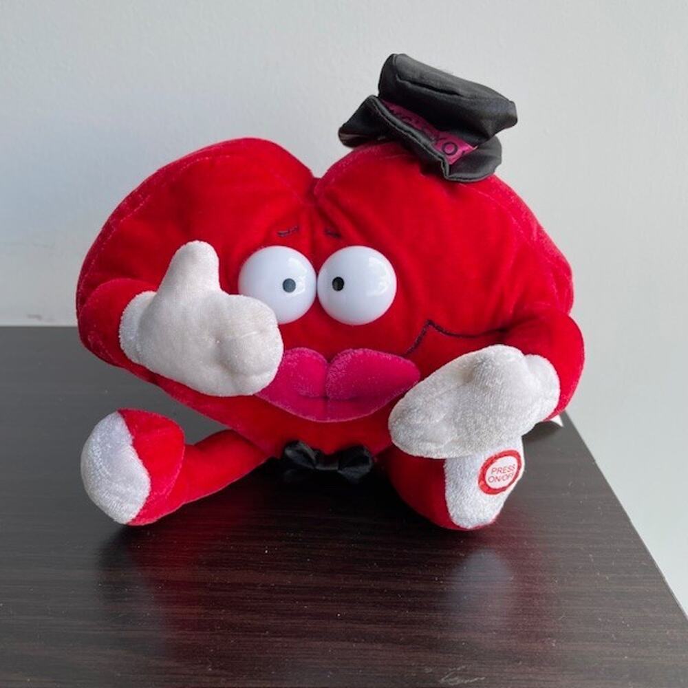 RARE GEMMY Industries Valentine's Day Kissing Heart Plush Animatronic Vintage